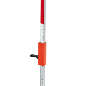 Leveling rod with glider